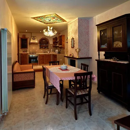 Alojamento de Acomodação e Pequeno-almoço Myosotis 3*