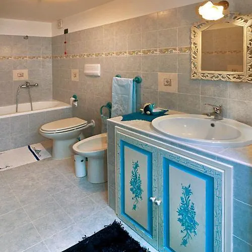 Myosotis Bed & Breakfast 3*